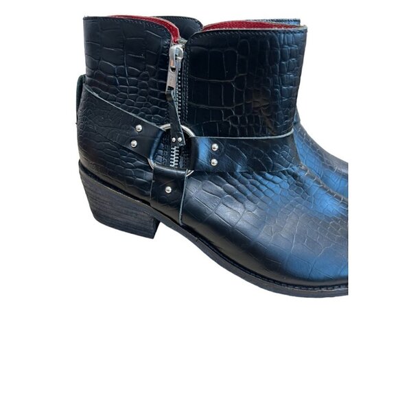 Matisse Ezrah Black Leather Ankle Bootie - Picture 6 of 14